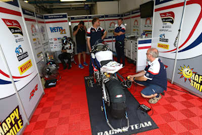 Markus Reiterberger und sein Team wollen 2016 fulltime Superbike-WM fahren