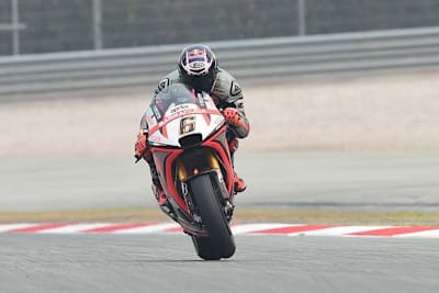 Stefan Bradl auf der Werks-Aprilia in Sepang