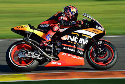 Stefan Bradl auf der Forward-Yamaha mit Kayaba-Suspension