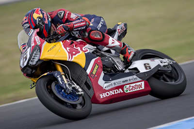 Stefan Bradl: Wegen der Wheelie-Probleme rückte er ganz weit nach vorne