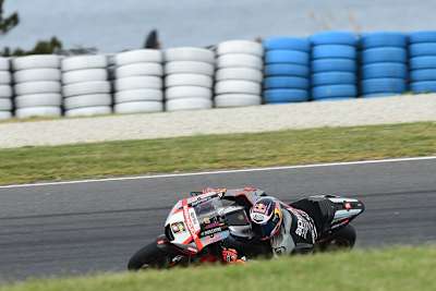 Stefan Bradl auf der Werks-Aprilia auf Phillip Island
