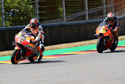 Sachsenring-GP 2019: Stefan Bradl hat Pol Espargaró überholt