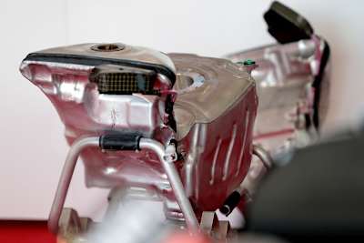 Der 20 Liter-Tank des LCR-Honda-Teams von Stefan Bradl