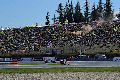 Die MotoGP-Fans kommen im Brünn auf ihre Rechnung