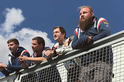 Jan Bühn (2.v.re.) mit seiner Crew