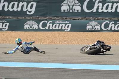 Sturz im FP2 nach dem Crash von Lorenzo: Xavier Siméon