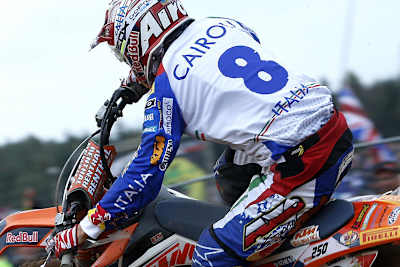 Antonio Cairoli stand in Kegums mit der 250er Maschine am Start