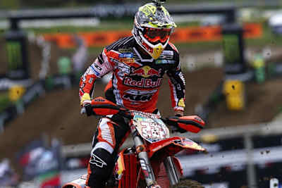 Antonio Cairoli siegt in Bulgarien