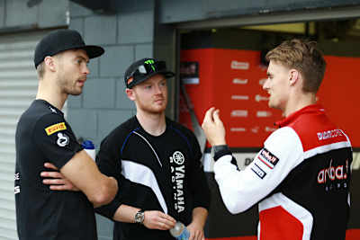 Leon Camier, Bradley Smith und Chaz Davies (v.l.) wohnen in Andorra