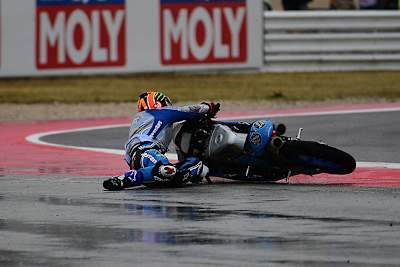 In Misano kam Aron Canet zu Sturz