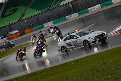 Rennbetrieb unmöglich: In Sepang macht das Safety-Car die meisten Runden