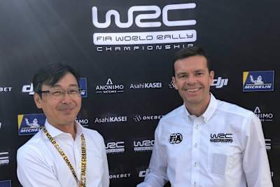 Oliver Ciesla (re.) ist sich mit Japan einig