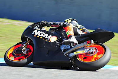 Simone Corsi: In Jerez erstmals auf der Forward-KLX