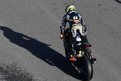 Sandro Cortese und die erste Ausfahrt mit dem R1-Superbike