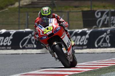 Cal Crutchlow auf dem Sorgenkind Ducati GP14