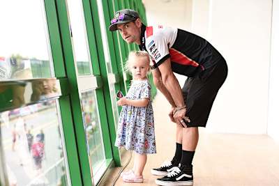 Cal Crutchlow mit Tochter Willow