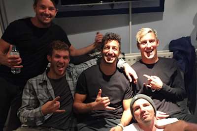 Daniel Ricciardo rockte gemeinsam mit seinen Landsleuten der Metalcore-Band Parkway Drive in London die Bühe