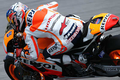 Dani Pedrosa kann sich noch nicht für ein Chassis entscheiden