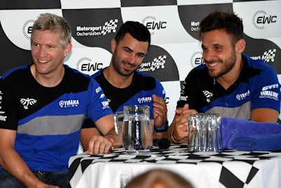 Pole-Position für David Checa, Mike di Meglio und Niccolo Canepa (v.l.)