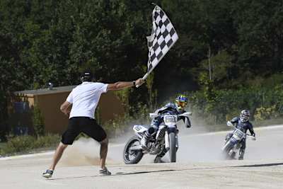 Das Flat-Track-Rennen gewann De la Vega