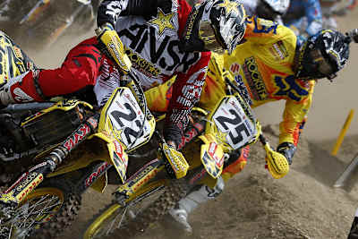 Clement Desalle (25) wird die Saison wahrscheinlich nicht beenden können. Nun muss Kevin Strijbos (22) im Suzuki-Werksteam die Stellung halten