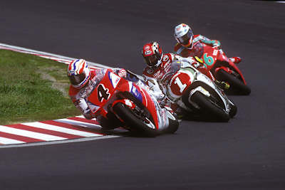 1994: Mick Doohan vor Kevin Schwantz und Wildcard-Pilot Norick Abe