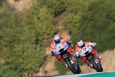 Andrea Dovizioso und Danilo Petrucci dürfen bei der Präsentation natürlich nicht fehlen