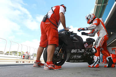 Andrea Dovizioso mit der 2016-Ducati in Australien