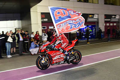 Andrea Dovizioso feiert einen Sieg im ersten Rennen