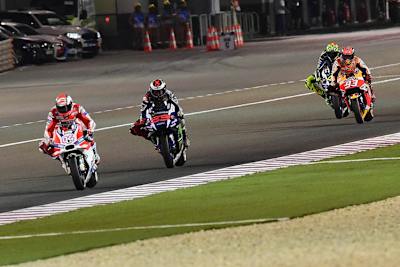 Das Rennen 2016: Dovi vor Lorenzo, Márquez und Rossi