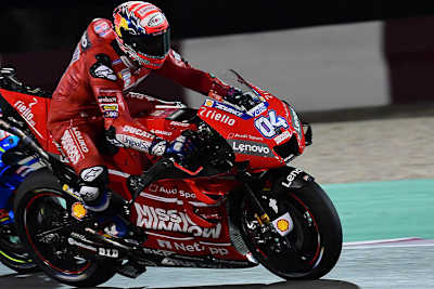 Der Stein des Anstosses: Flügel unten vor dem Hinterreifen bei Dovizioso