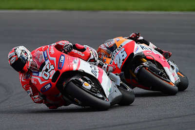 Silverstone-GP 2014: Andrea Dovizioso (04) vor Pedrosa