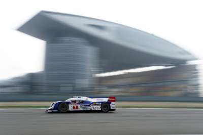 Knapp auf der Pole: Wurz und Lapierre im Toyota