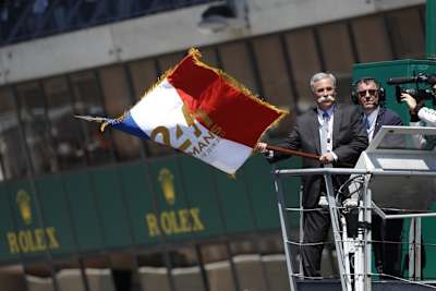 Chase Carey schickt die 60 Fahrzeuge auf Reise