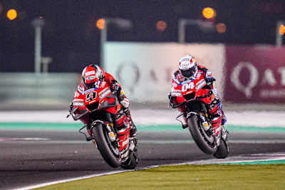 Danilo Petrucci und Andrea Dovizioso absolvierten auf dem Losail Circuit eine Rennsimulation