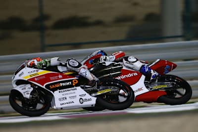 Duell um Rang 3: Efren Vazquez (vo.) bezwang Mahindra-Fahrer Miguel Oliveira