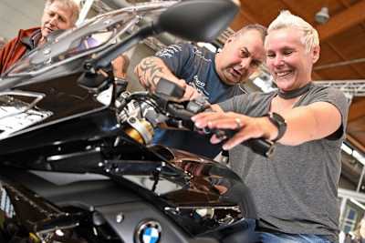 Fühlung aufnehmen mit dem Traummotorrad noch bis Sonntag an der Motorradwelt Bodensee