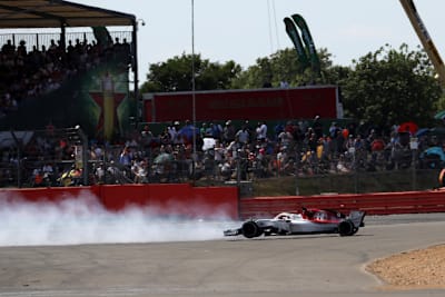 Marcus Ericsson segelt von der Bahn