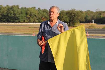 Erwin Plüss: Ein letztes Mal Flaggenkunde für Rundstrecken-Novizen