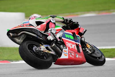 Aleix Espargaró stürzte in Sepang in Q2