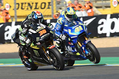 Aleix Espargaró (41) gegen Bradley Smith (38)