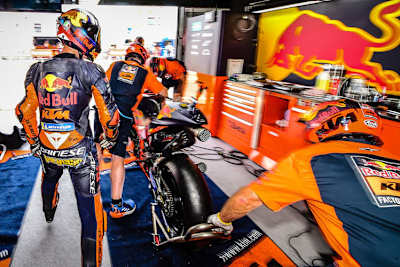 Pol Espargaró in der KTM-Box