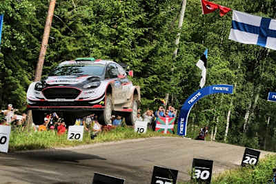 Elfyn Evans flog auf den zweiten Platz