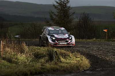 Elfyn Evans auf dem Weg zum ersten Sieg