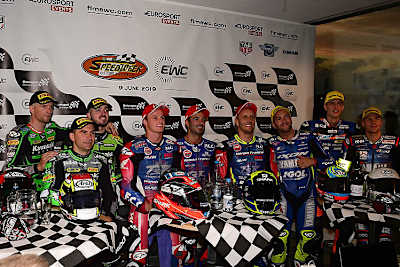 Die drei erstplatzierten Teams vom 8-Stunden-Rennen der Endurance-WM in Oschersleben