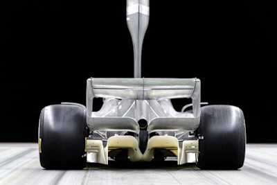 Der Heckflügel erfüllt eine wichtige Funktion