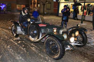 Im offenen Auto durch den Schnee - die Planai-Classic 2015 hatte Überraschungen im Gepäck