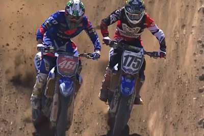 Das entscheidende Überholmanöver in Glen Helen: Febvre (461) bremst Webb (175) aus