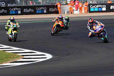 Augusto Fernandez (40) setzte sich letztlich gegen Jorge Navarro (9) und Brad Binder (41) durch