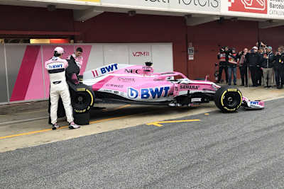 Der VJM11-Mercedes wurde von Sergio Pérez und Esteban Ocon enthüllt